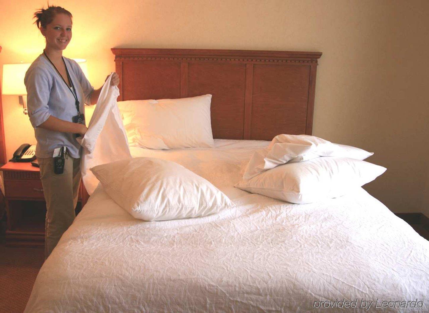 Hampton Inn Belle Vernon Quarto foto